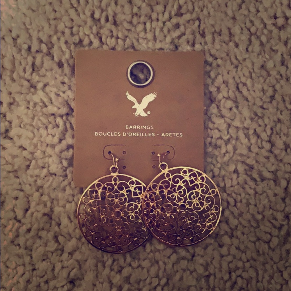 Gold disk earrings